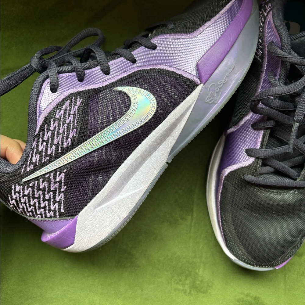 Nike Kids Purple and Black Sneakers
